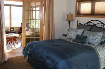 Springdale Inn Mount Horeb Buitenkant foto